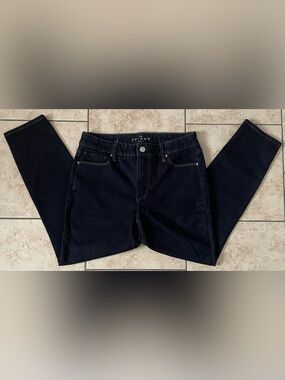 White House Black Market The Skinny Ankle Jeans Size 4